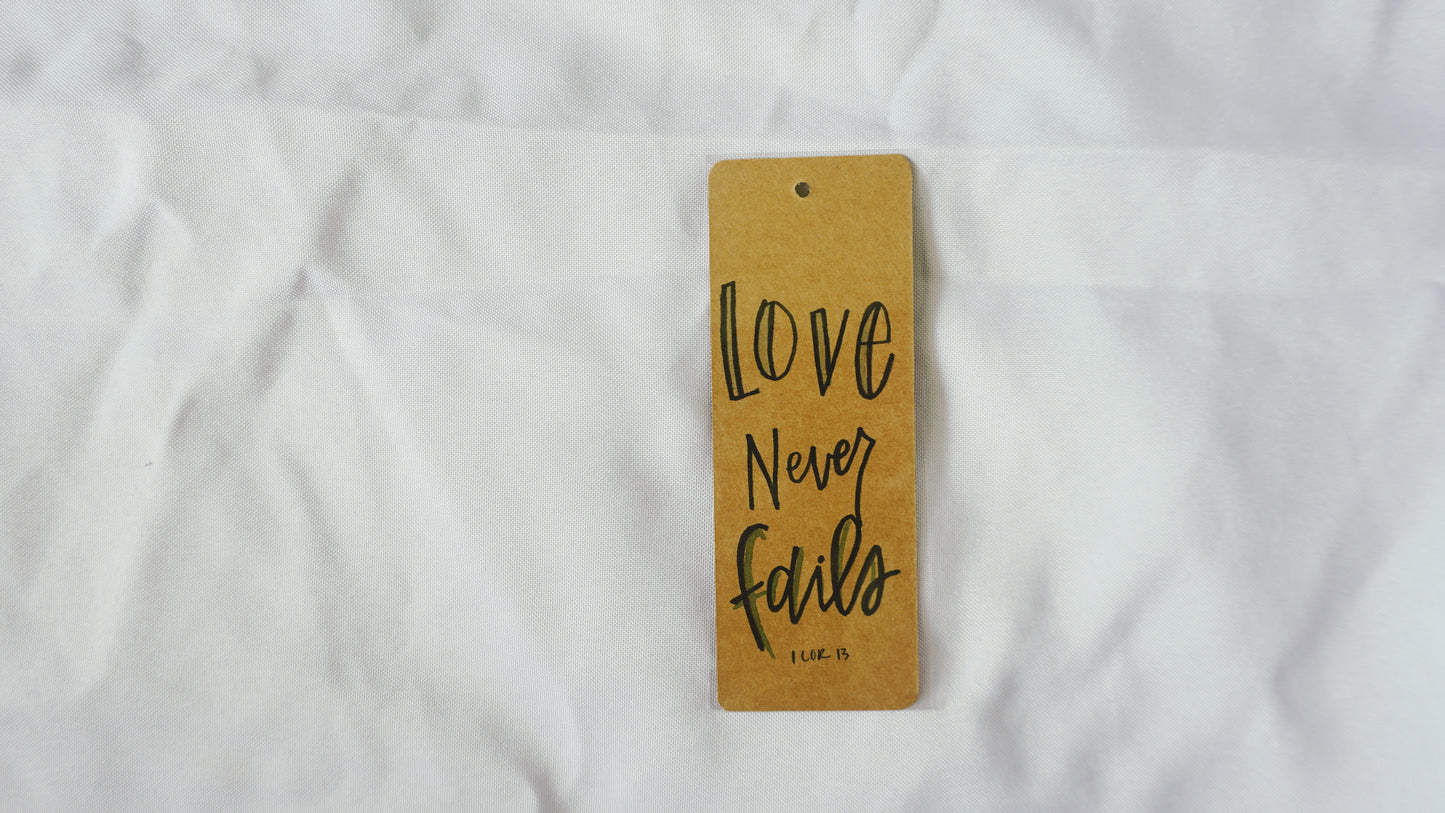 Love never fails (1 Corinthians 13) - Bookmark