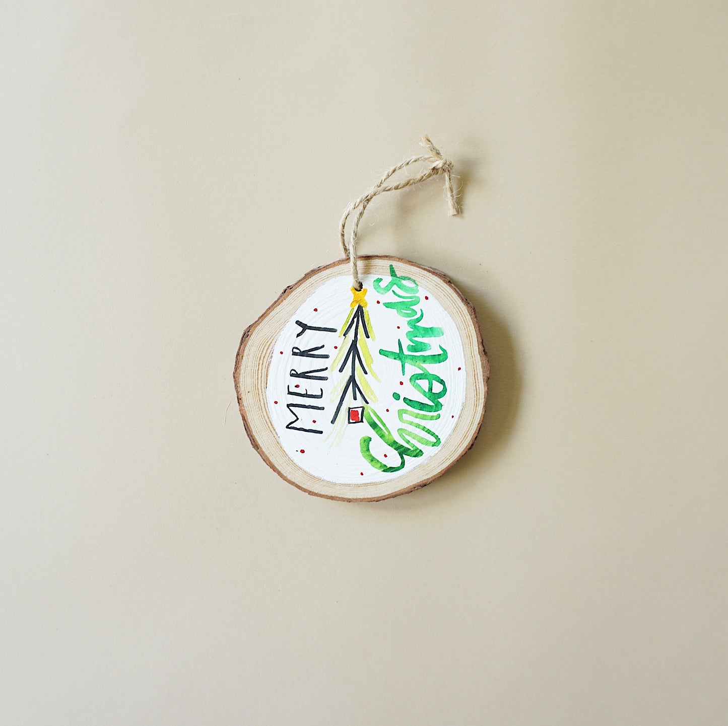 Merry Christmas (Side way)- Round Wood Christmas Ornament