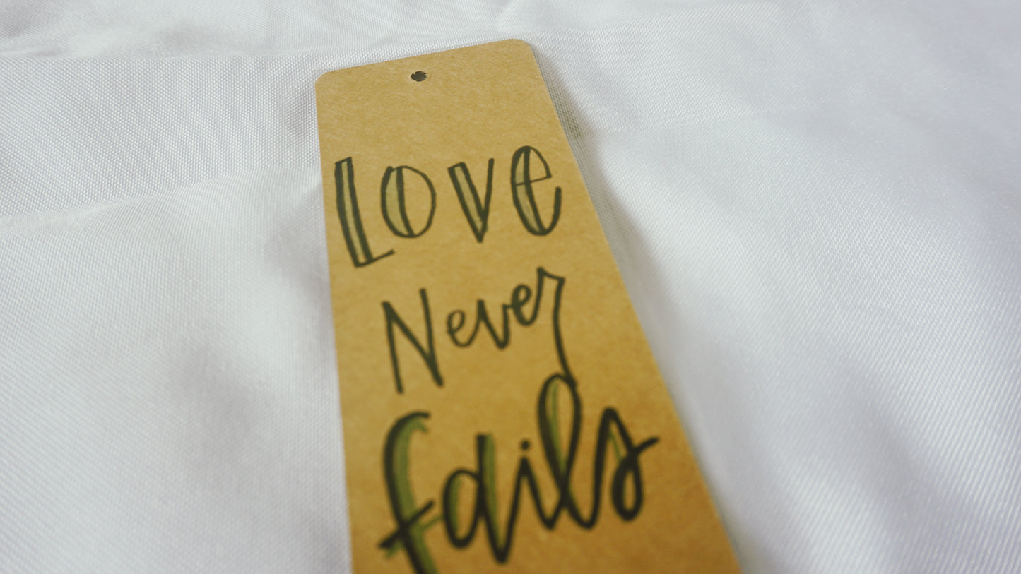 Love never fails (1 Corinthians 13) - Bookmark