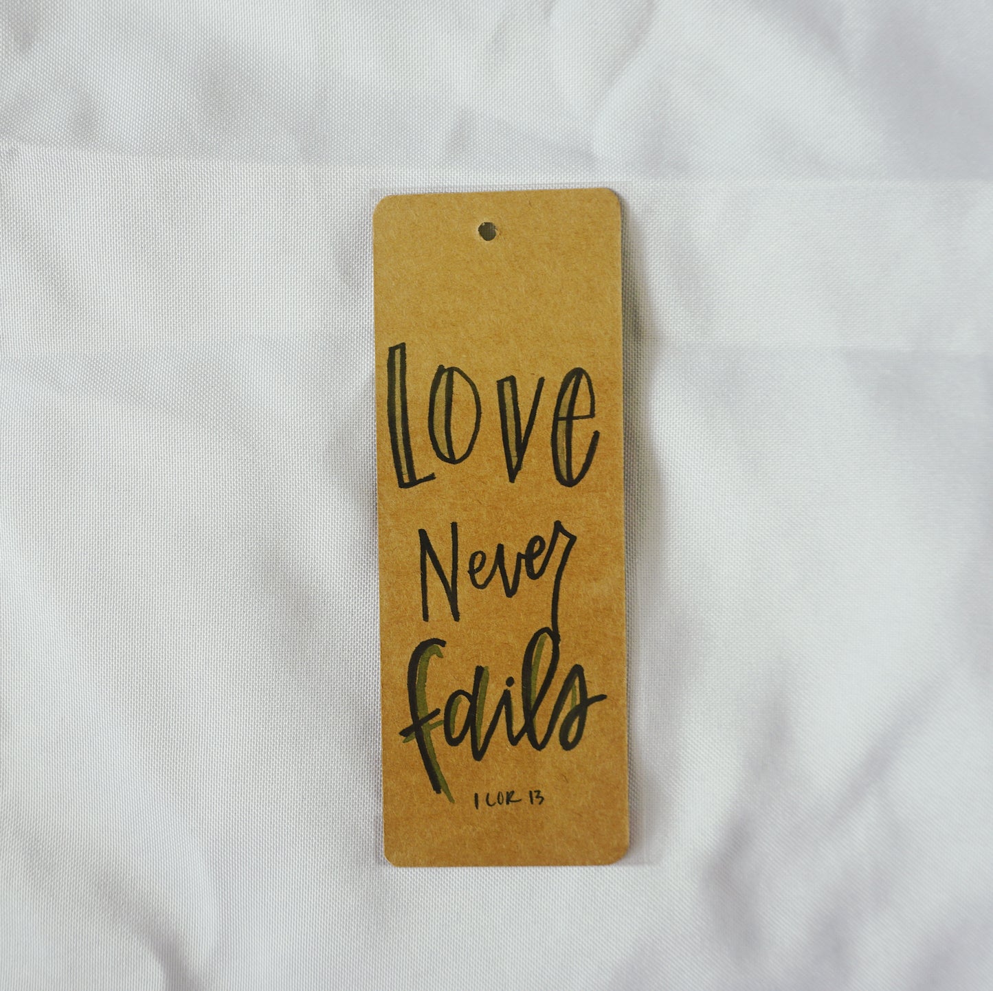 Love never fails (1 Corinthians 13) - Bookmark